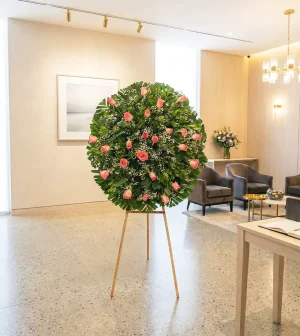 Ordena tu corona de rosas rosas express para entrega express en la Ciudad de México